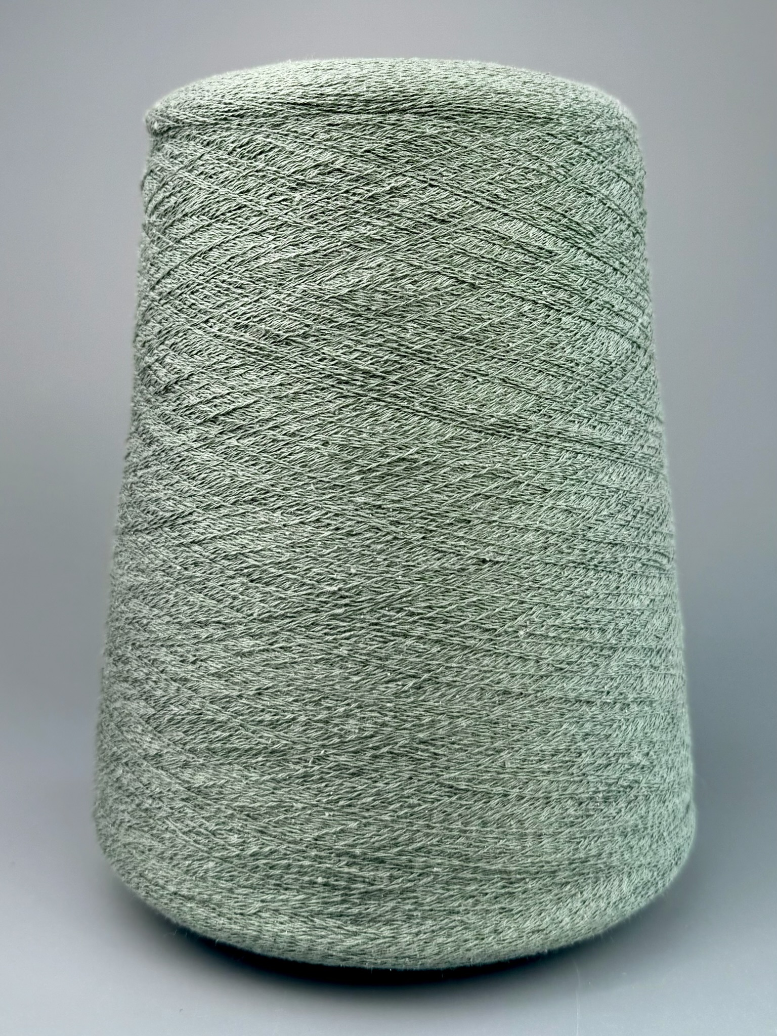 Toscano S.r.L. Art. Spezz 852 Nm 2/34 – Garn aus Seide, Baumwolle und Viskose col. 944 Pudriges Salbeigrün foto 2